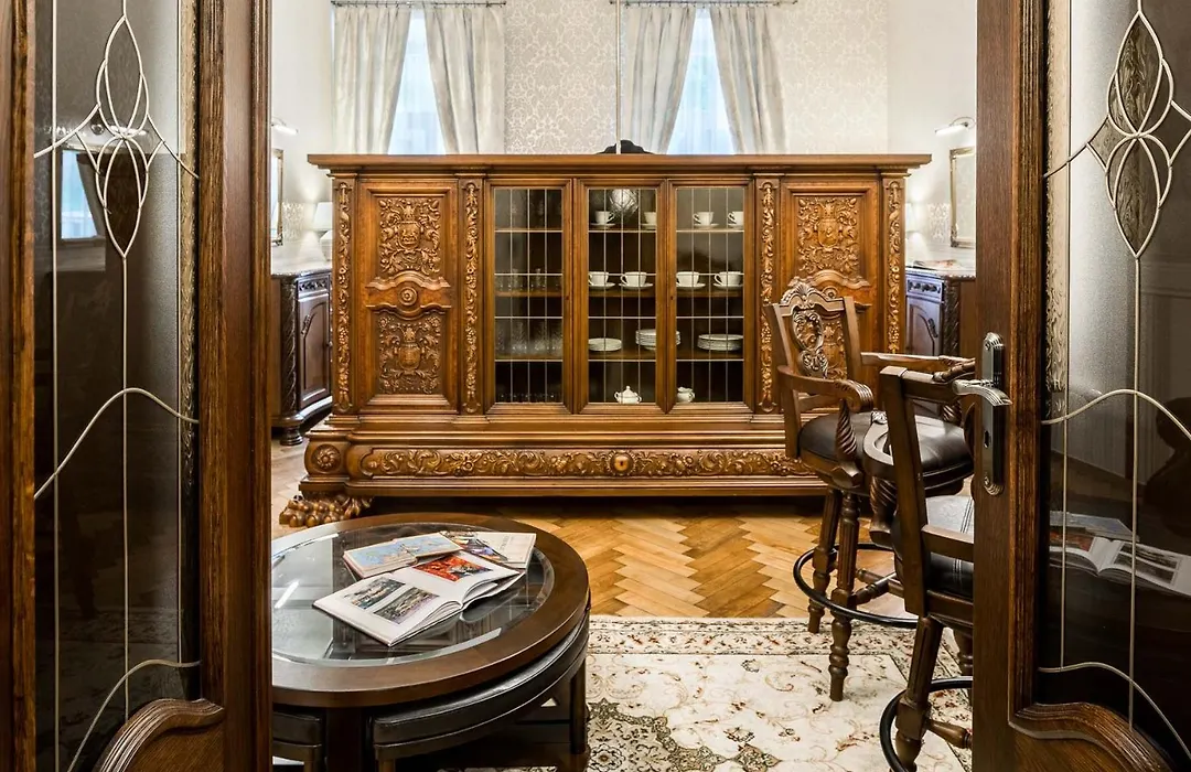 Exclusive Royal Apartments-1